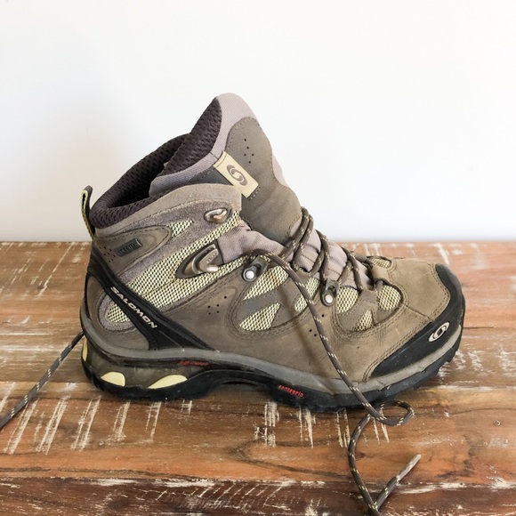 Worn Salomon Quest 3d Gtx W Hiking Boot 